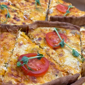 Кіш з куркою і грибами